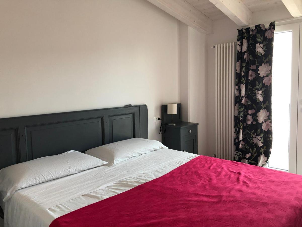B&B Corte Del Garda กัสเตลนูโอโว เดล การ์ดา ภายนอก รูปภาพ