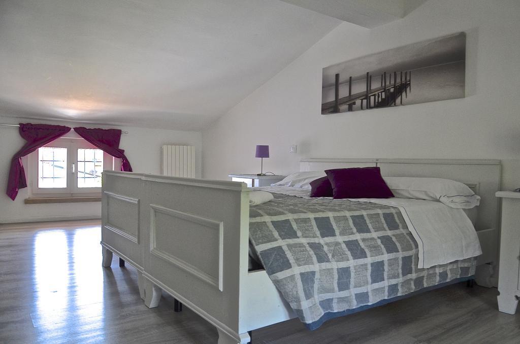 B&B Corte Del Garda กัสเตลนูโอโว เดล การ์ดา ห้อง รูปภาพ
